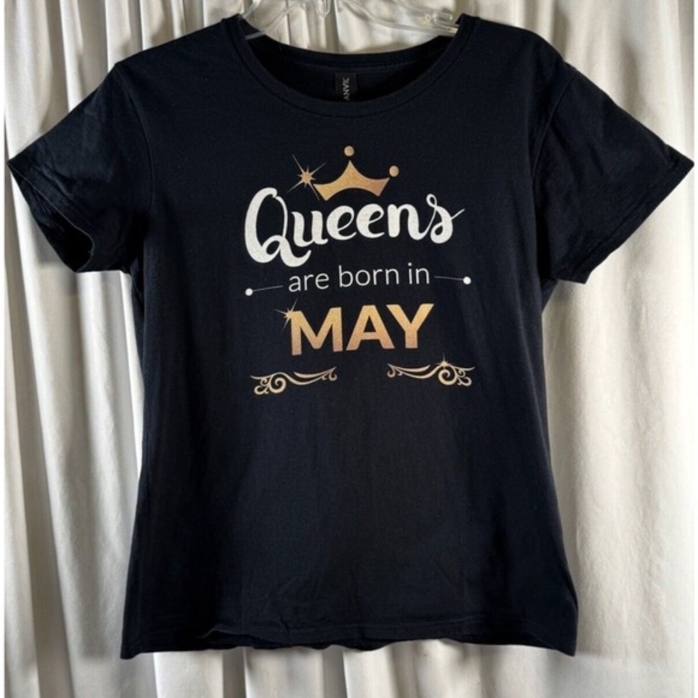 Anvil Queens Are Born In May Black Graphic T-Shirt Womens Cotton Tee M 73-41 - Picture 9 of 10